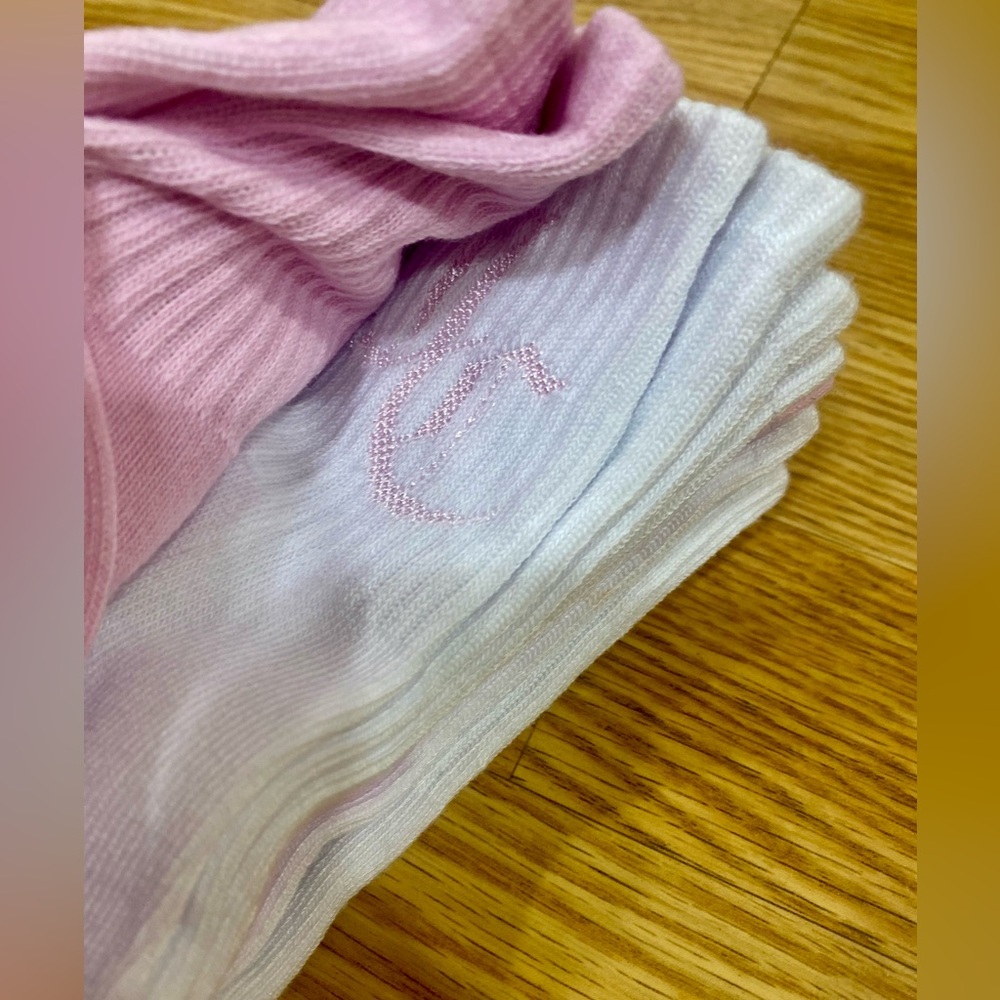 👑 JC 👑 Old English embroidered socks NWT size 4~10 JUICY COUTURE - Picture 8 of 12